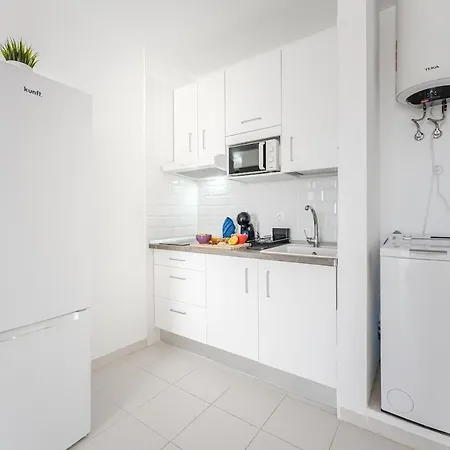 Апартаменти Bright In *