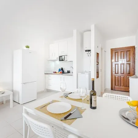 Mirador Atlantic - Apartments & Studios *